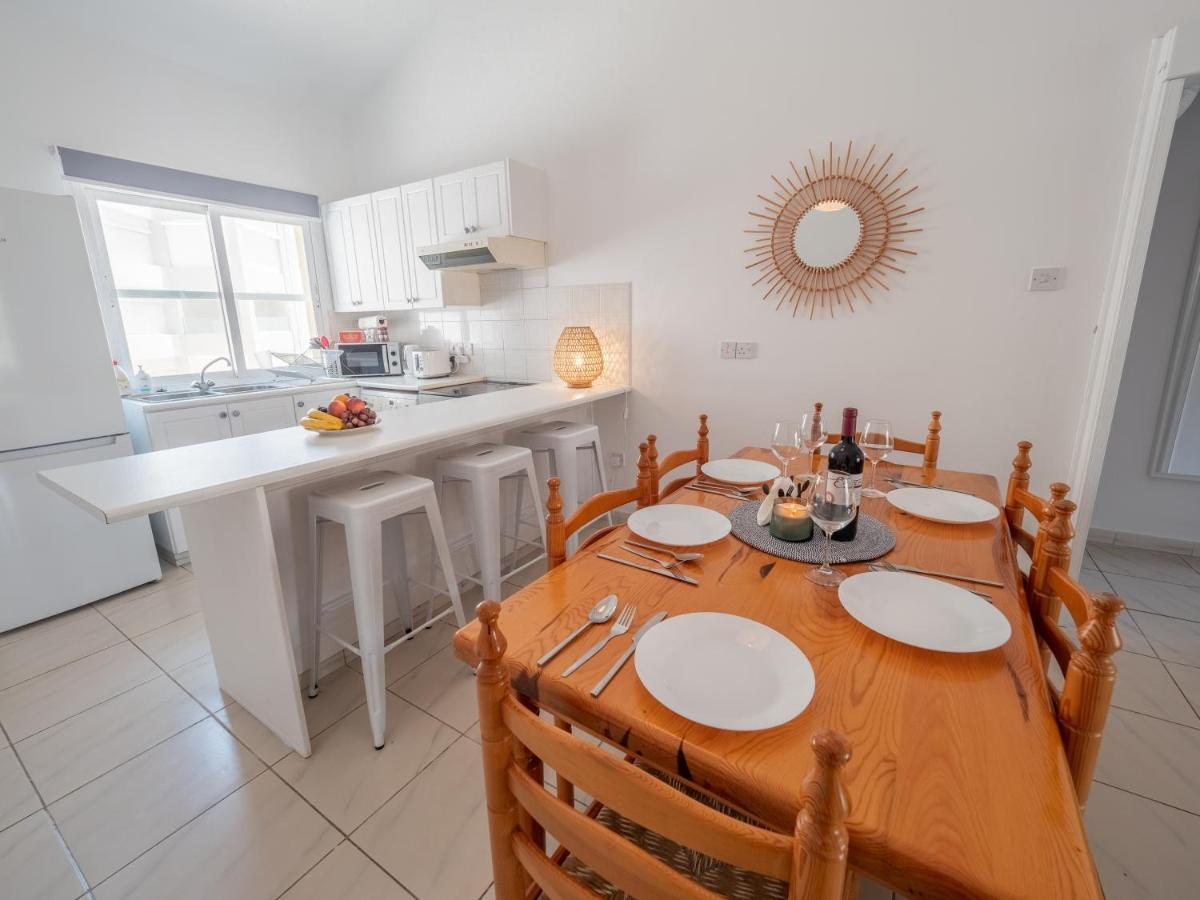The Salnik Beach Apartment Λεμεσός Εξωτερικό φωτογραφία