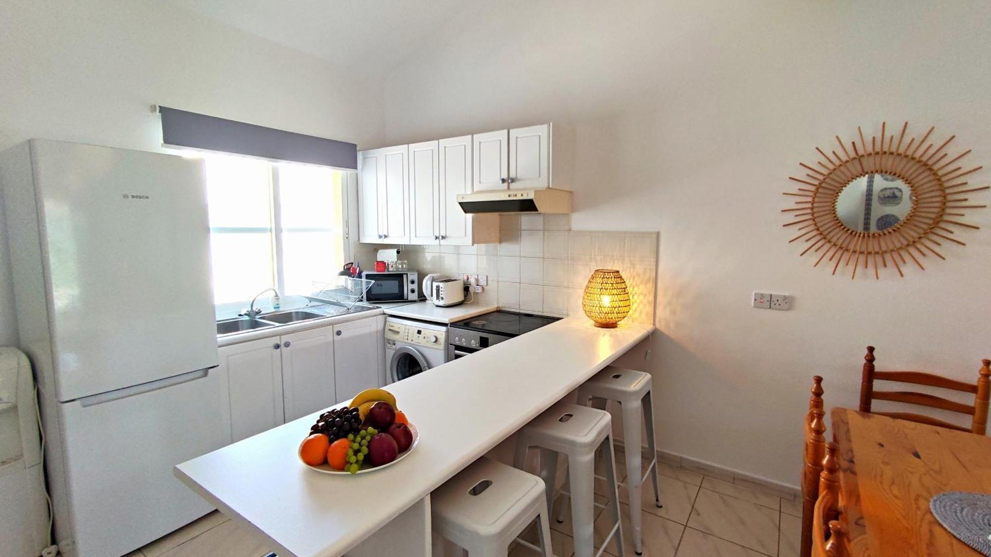 The Salnik Beach Apartment Λεμεσός Δωμάτιο φωτογραφία